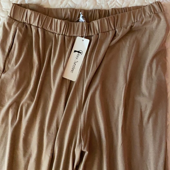 Glory Sunshine Tan pants - Picture 2 of 5